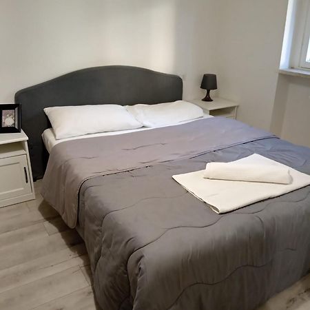 Venezuela Apartment Milan Exterior photo